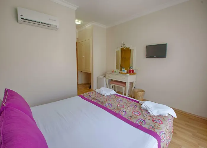 S3 Hotels Orange