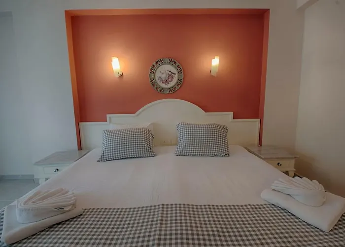 S3 Hotels Orange